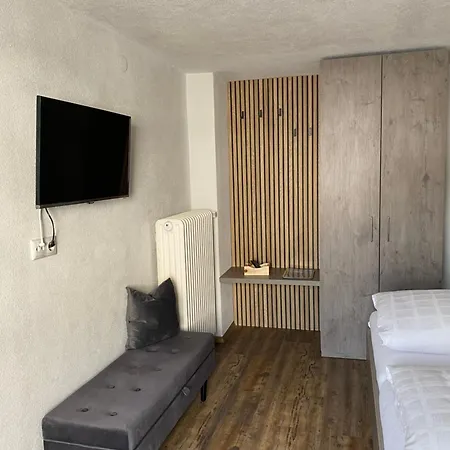 Appartamento Gaestehaus Ortner Heinfels